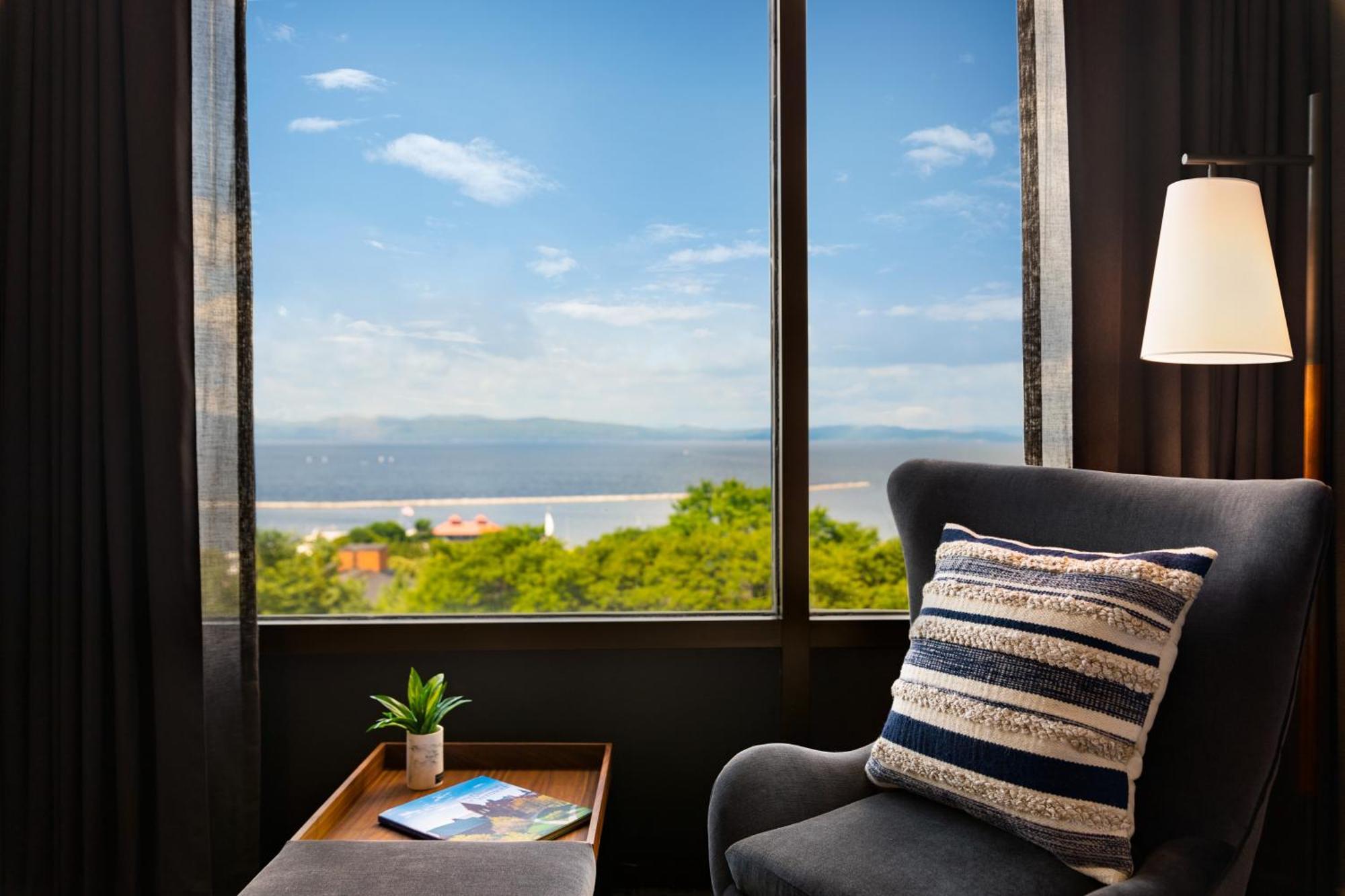 Hotel Champlain Burlington, Curio Collection By Hilton Chambre photo